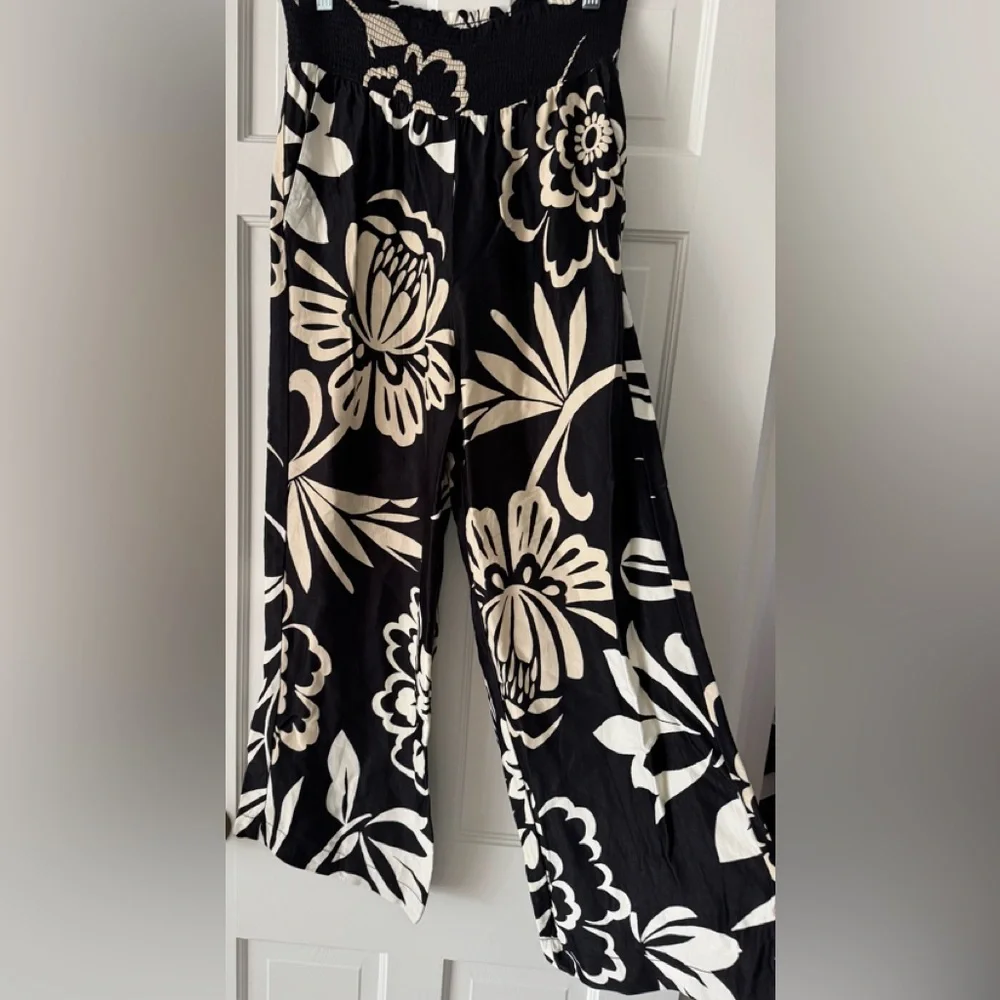 Floral Black and White Women's Pants-Anthropology - Picture 1 of 2